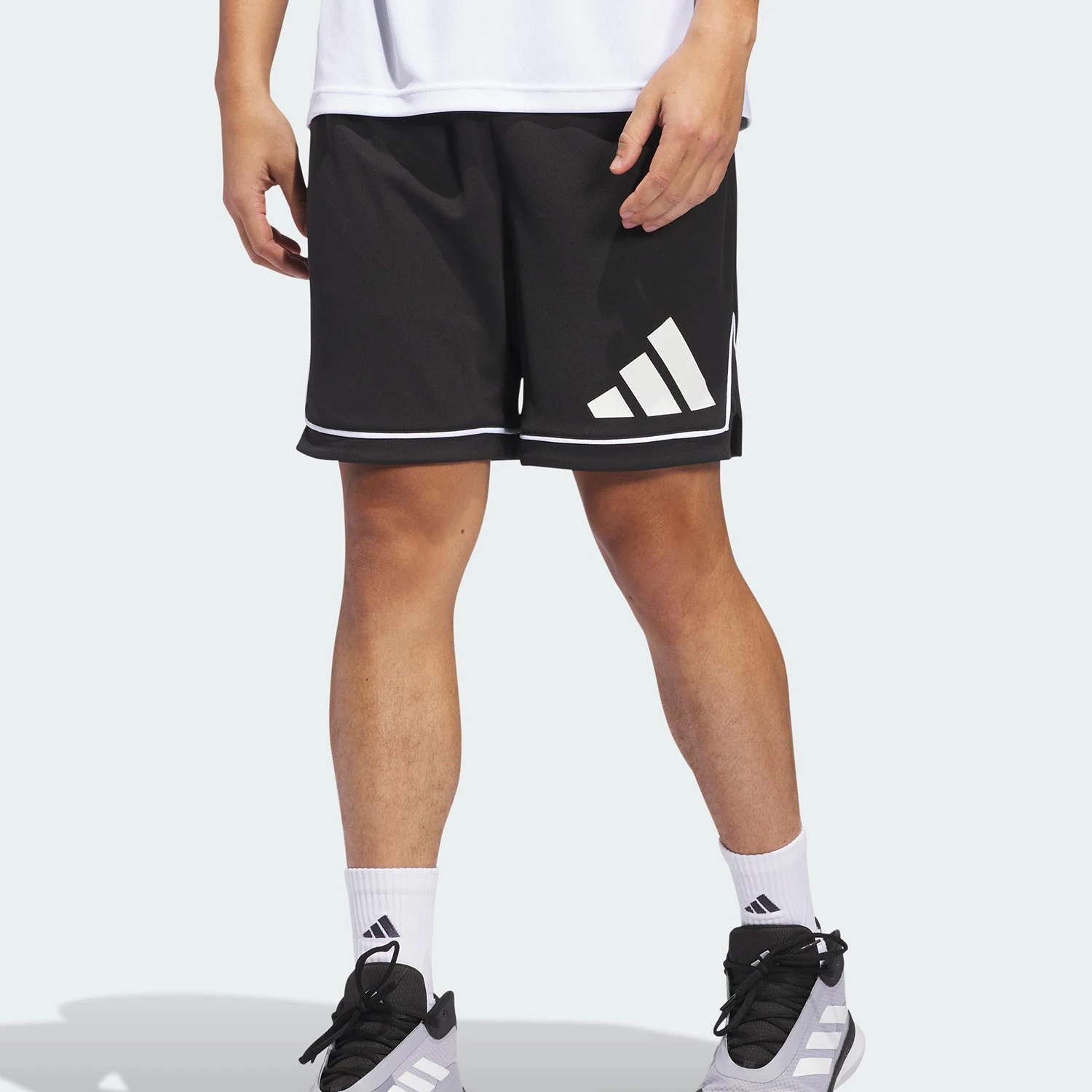 

Adidas genuine 2025 Spring Men's Basketball Breathable Shorts JN4728