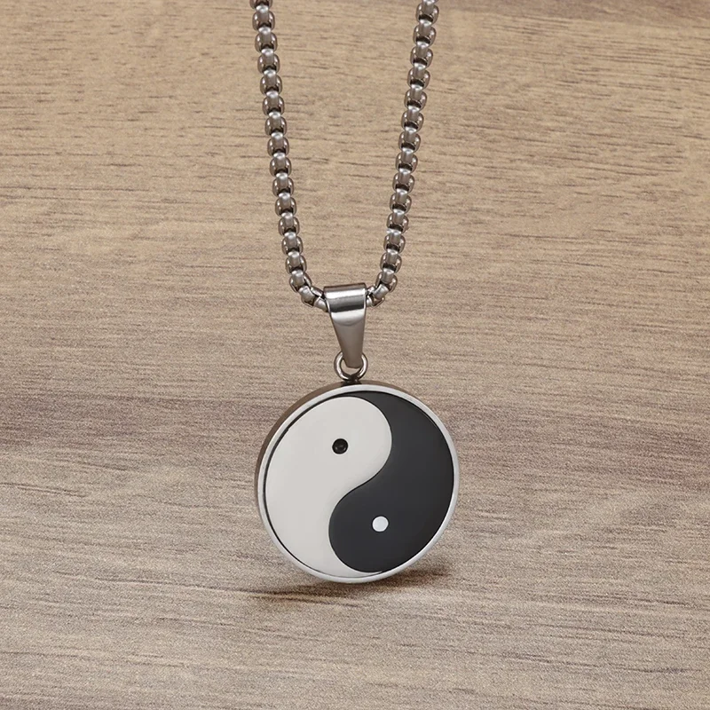 Ancient I Ching Stainless Steel Yin Yang Bagua Tai Chi Pendant Necklace for Men and Women Pray for Good Luck Jewelry Ornament