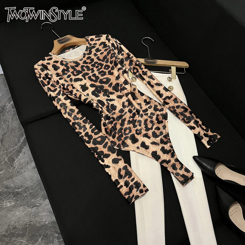 

TWOTWINSTYLE Design Sense Leopard Print Jumpsuits For Women Round Neck Long Sleeve High Waist Chic Jumpsuit Female New KJU541336