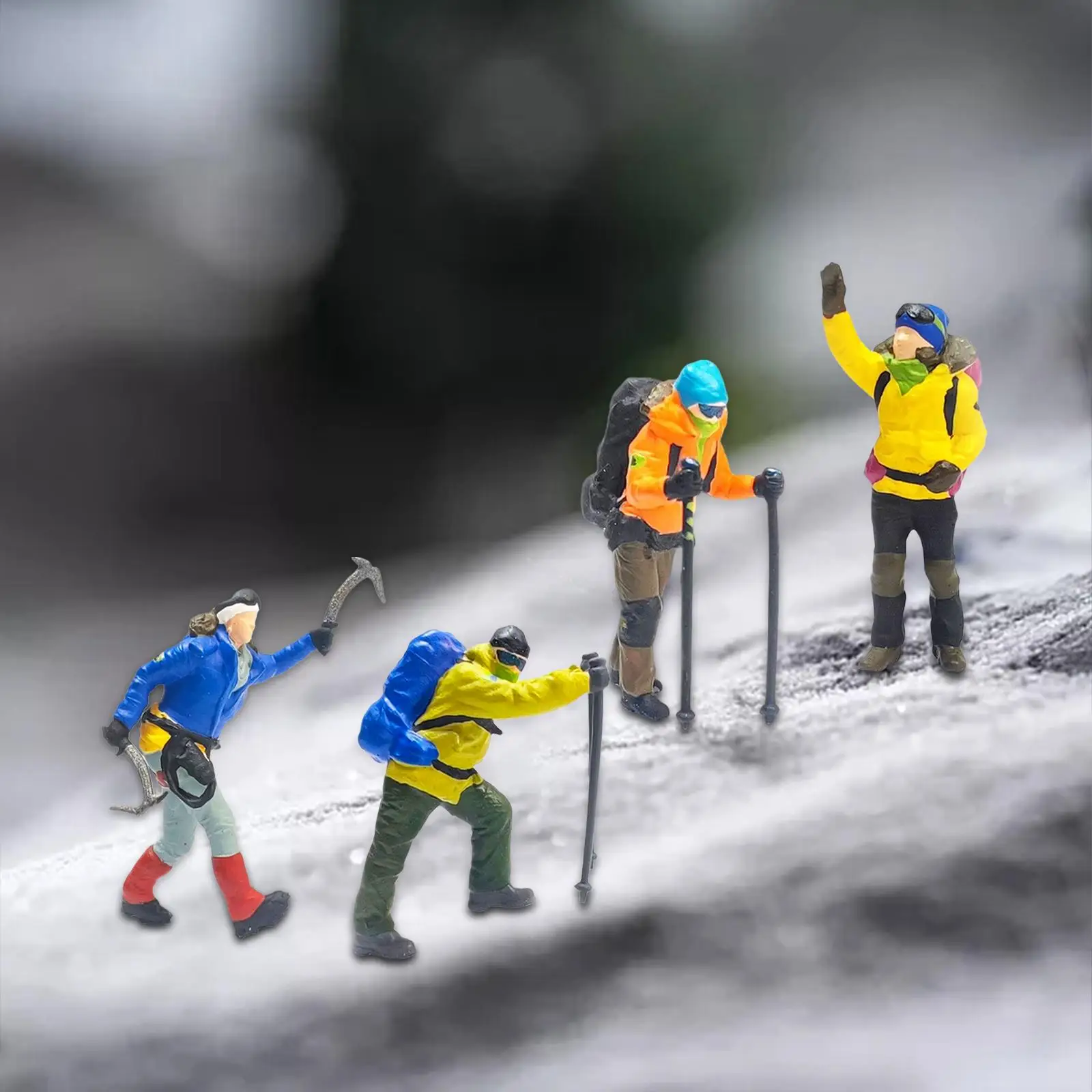 4x Resin 1/87 Scale Miniature Model Hiking Climbing Figures Character Doll Railway Layout Toys Train Diorama Decor Children Toys