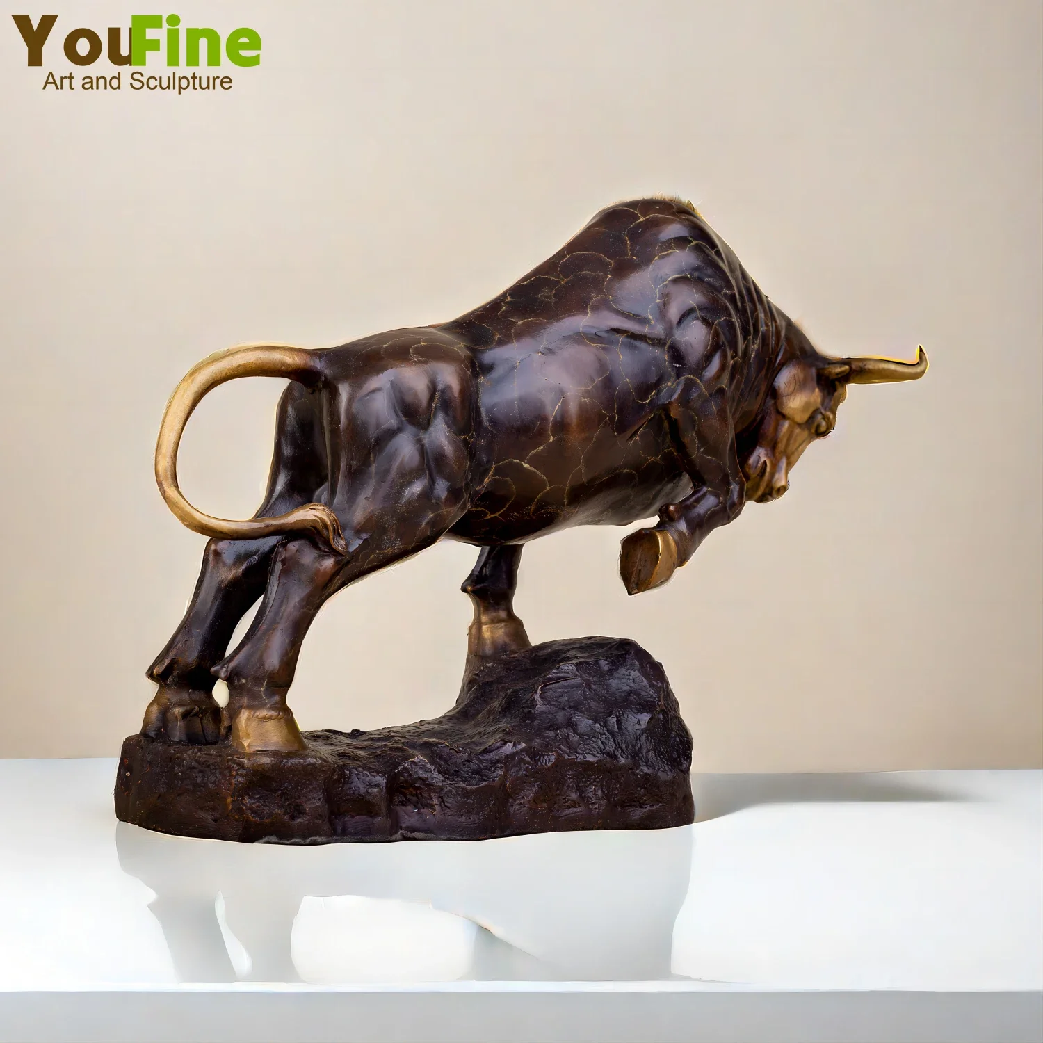 Imagem -03 - Bronze Luta Touro Estátua Fengshui Touro Escultura Wall Street Bull Figurine Art Home Office Decoração de Mesa Presentes Lindos