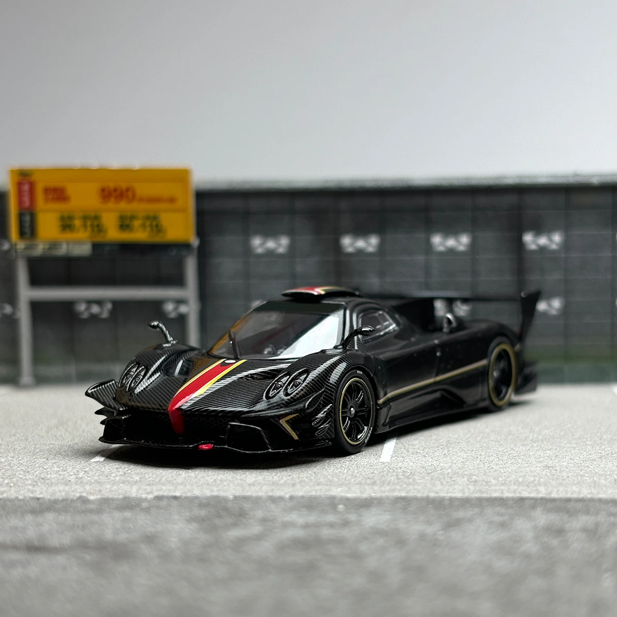 CM 1:64 ZONDA R diecast car models