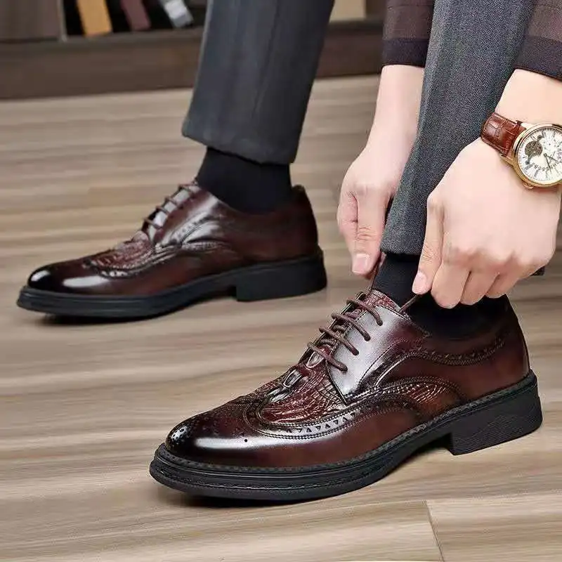 Men\'s Brogue Shoes Men Business Shoes Casual Formal Business leather Shoes Men brown Wedding Shoes Italian Dress banquet Shoes