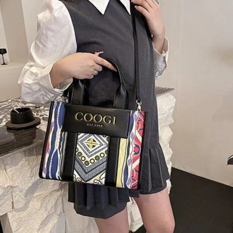 

Bohemian Chinese Style Small Square Bag Fashion-Forward, Perfect for Daily Commute. Versatile Shoulder & Crossbody Design