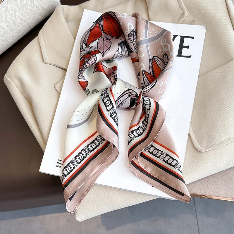 

Beach Sunscreen Square Shawls Fashion Muslim Headscarf foulard muffler 70X70CM Summer Kerchief Luxury Brand Women Silk Scarves