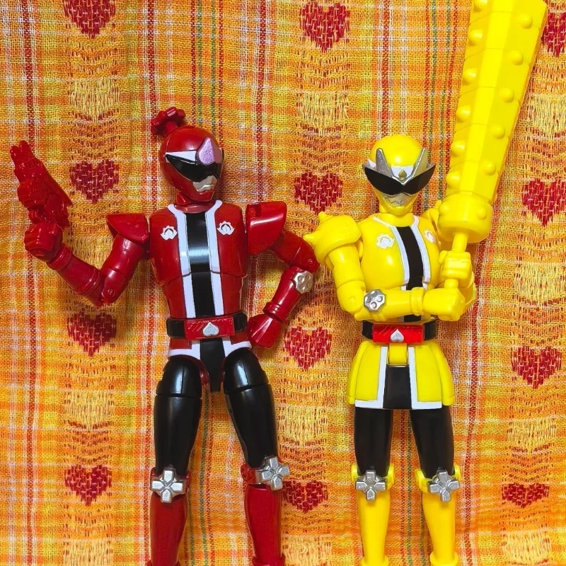 

Bandai Original Dx Donbrothers 5-Person Suit Yongdong Momotaro Action Figure Animation Doll Model Collection Decoration Toys