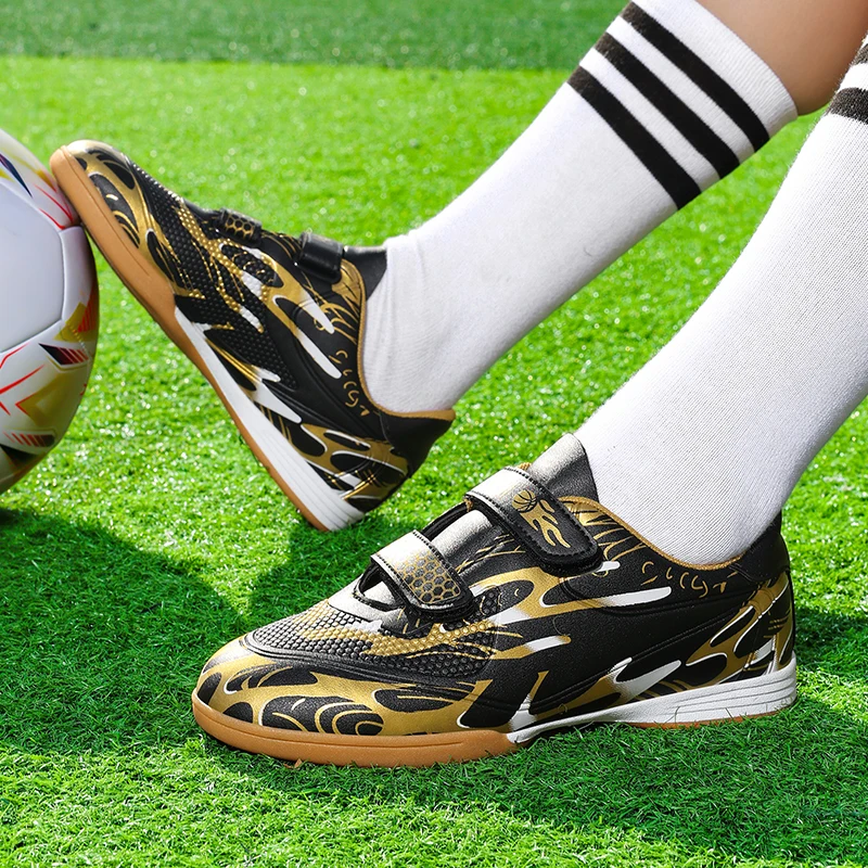 

New Men Kids Professional Soccer Shoes Football Boots Ultralight Match Grass Boys Cleats Non-Slip Training Shoes Drop Shipping
