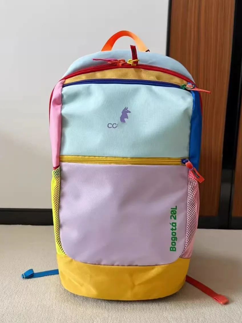 ילקוט צבעוני לבית הספר