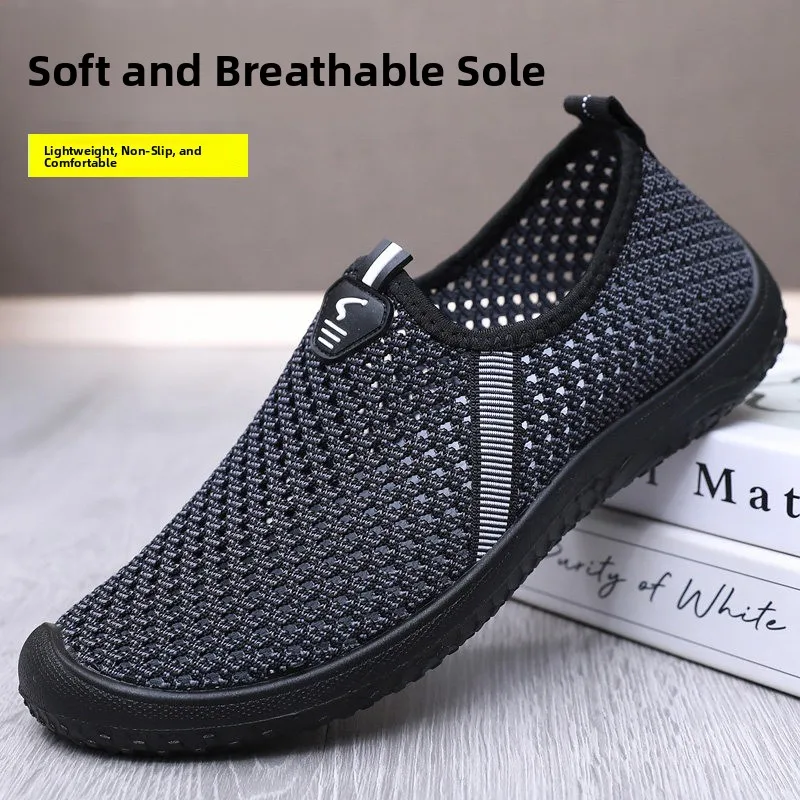 

Men's Beijing Cloth Shoes Summer Breathable Thin Hollow Soft Bottom Anti-slip Casual Shoes Lightweight Slip-On round Toe