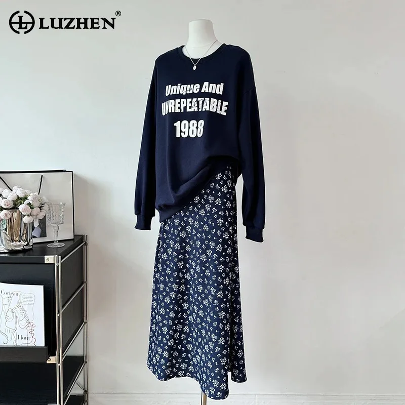 

LUZHEN Loose Casual Letter Printed Long Sleeve T-shirts Women's Floral Strap Long Dresses 2024 Autumn New Fashion Clothes AA1571