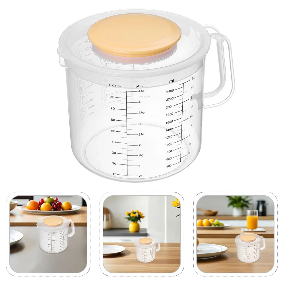 

2Pcs 2.5L Plastic Measuring Cup with Lid Clear Scale Large Capacity Mixing Jug for Baking and Liquid Measuring
