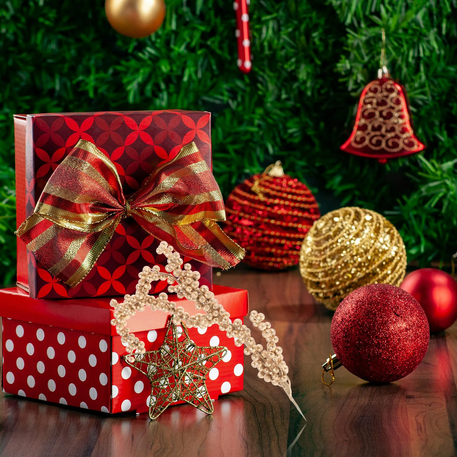 

3Pcs Simulation Berry Branches Adornment Golden Froth Berry Decor for Christmas Tree DIY Craft Photography Props and Holiday