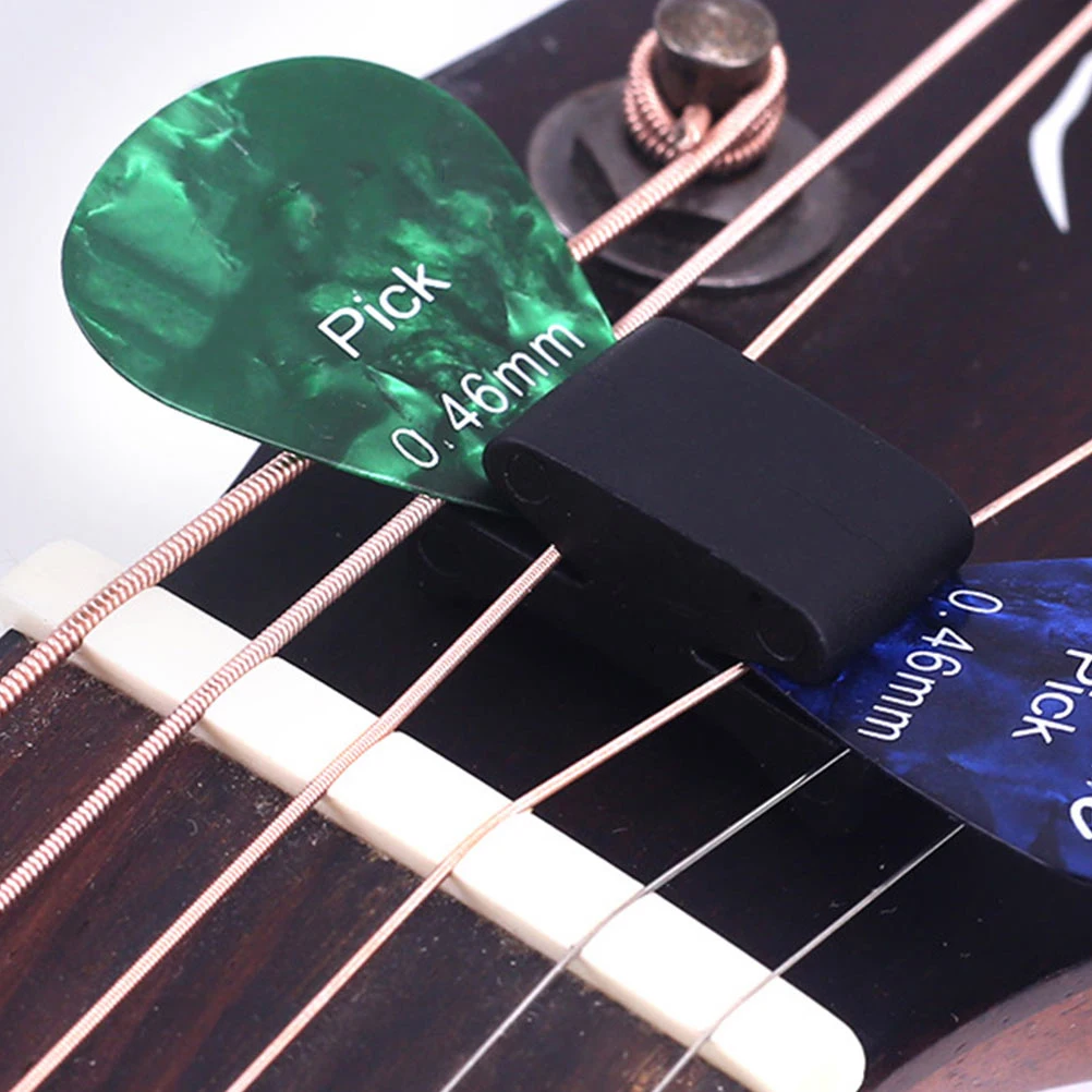 

10pcs Black Rubber Guitar Pick Clip Practical Durable Simple Holder Picks Accessories Fittings Acoustic Ukulele Gifts
