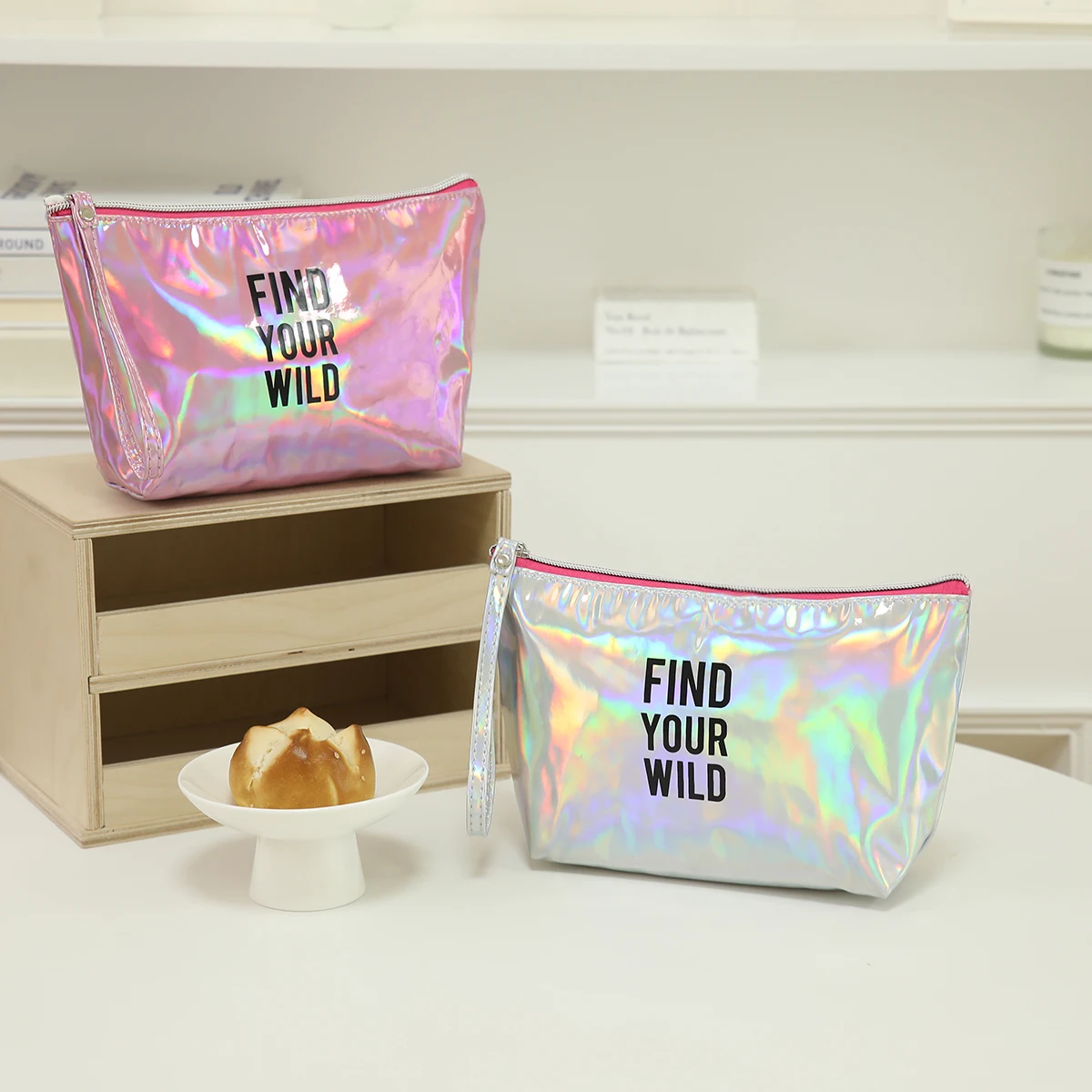 Large Capacity Laser Makeup Bag PU Waterproof Portable Travel Wash Bag Fashionable Rectangular Women's Storage Bag