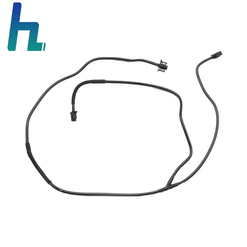 

CV618C012TD Резервуар для воды Возвратная труба Шланг радиатора Водяной шланг для Ford Kuga Escape 2013-2016