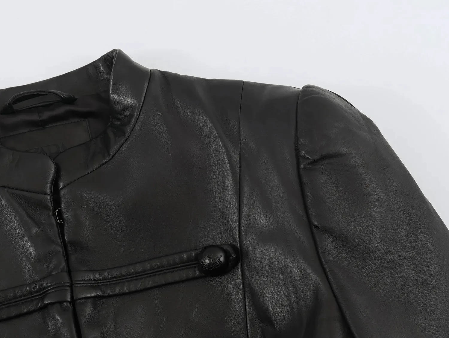 Damen Street-Chic Schwarze Lederjacken für Frauen Langarm Seilknoten Schnalle Kurzmantel 2026 Herbst Casual Neue Oberbekleidung – Detail 11