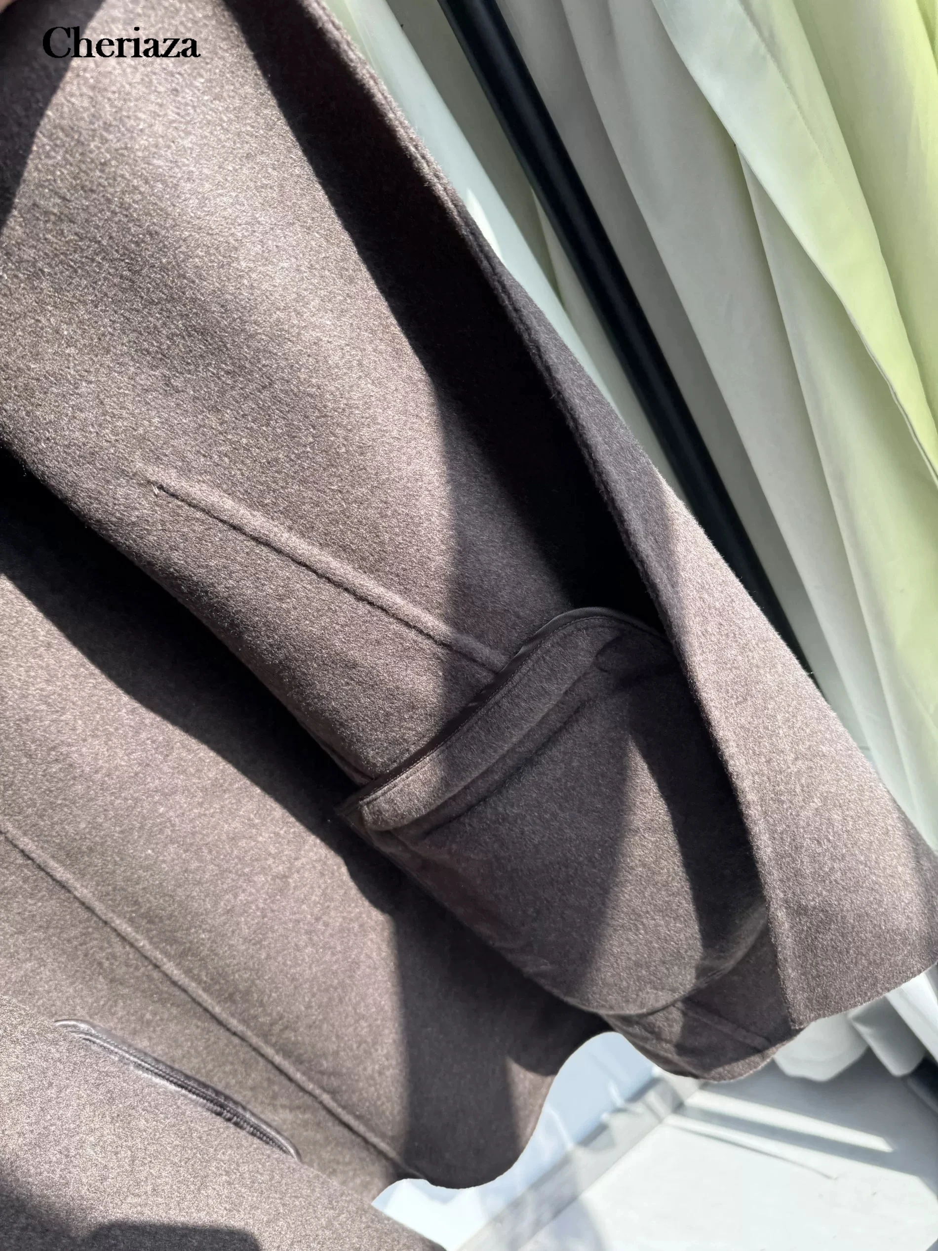 Women's Short Woolen Suit Jacket with V-Neck Stand Collar