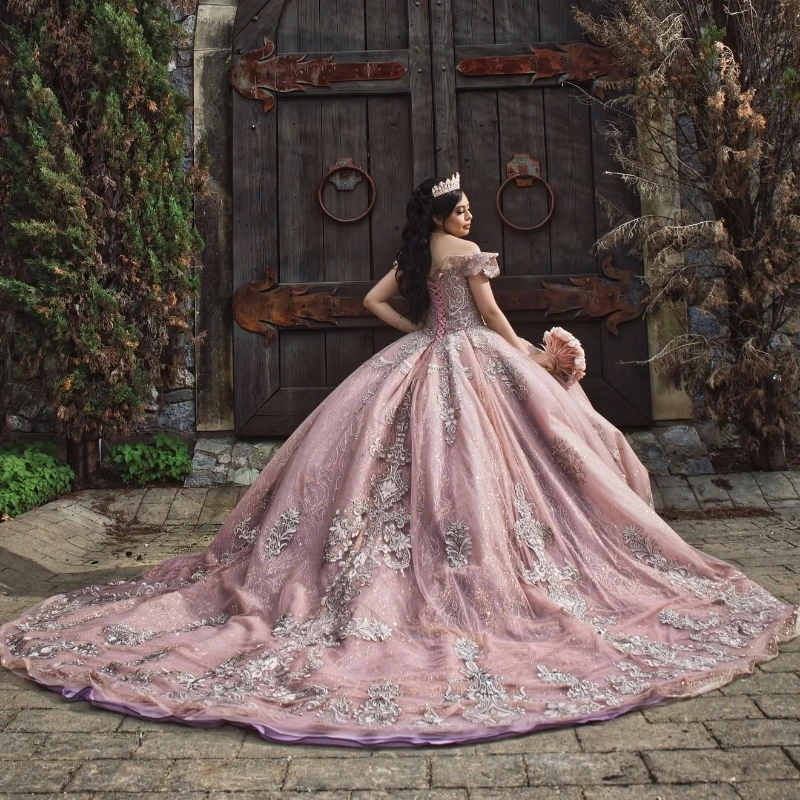 

Розовое блестящее бальное платье с открытыми плечами, платья для Quinceanera, Тюлевое платье с золотыми кружевами и бусинами, милое платье 16, платье для 15 лет, женское платье