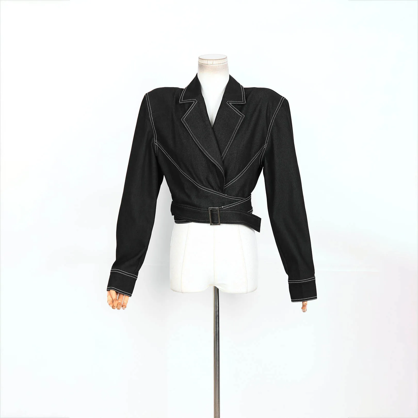 

2025 Spring Women's Black Denim Cropped Blazer with Contrast Stitching Belted Wrap Design Fashion Trendy Office Lady Jacket Coat