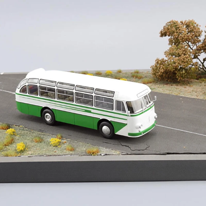 

1:43 Scale Plastic Model Soviet Medium-sized Bus Laz-697E Short-distance Intercity Bus Static Display Collectible Gifts Souvenir