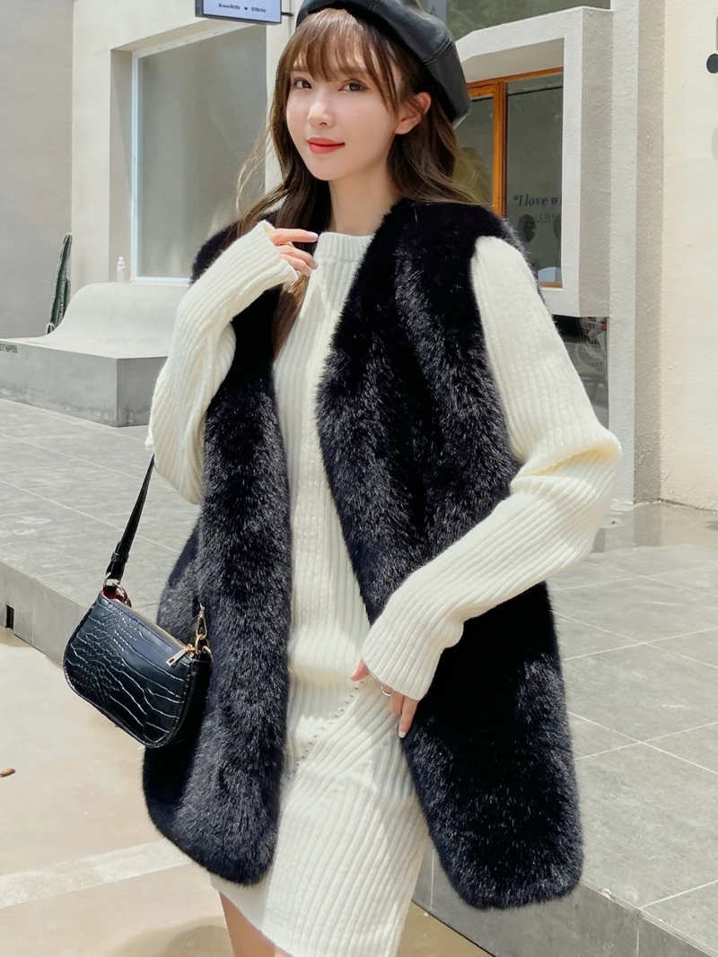 2024 Autumn/Winter new V-neck Thickened Women's Environmentally Friendly Fur Vest Fashion Coat Mid length faux fox fur vest