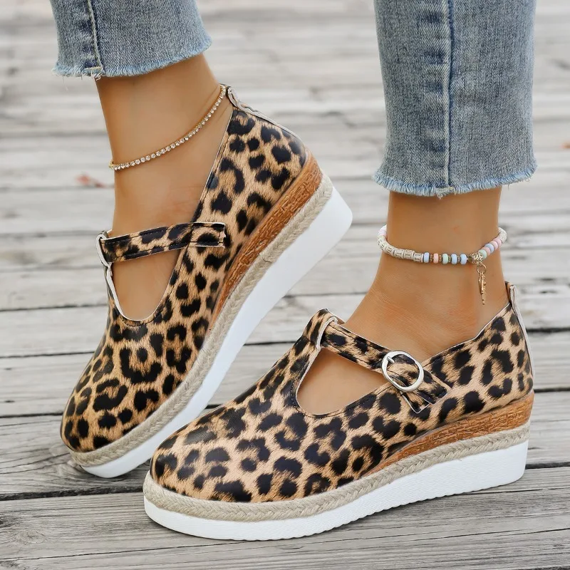 Women's Fashion Casual Outdoor Slope Heel Shoes Autumn New Round Head Mid-mouth Printed Thick Bottom One Line with Low Top Shoes