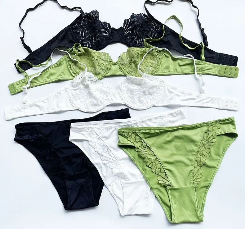 

Ultra- Thin Hollow Out Lace Bra and Panties Set Underwear with Steel Ring Women Sexy French Unlined Lingerie 2024 New