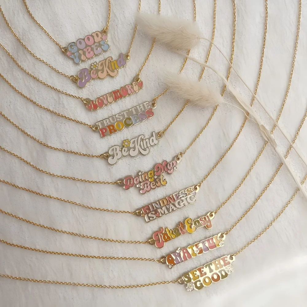 

Ожерелье с эмалью и буквами на заказ, цветное ожерелье с дофаминой табличкой, рождественские украшения, ожерелье для женщин, вдохновляющий подарок