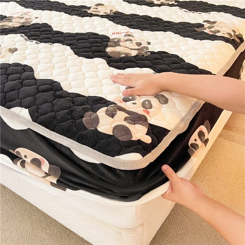 Thickened Mattress Covers Velvet Bed Cover Quilted Fitted Sheet fundas de colchón Cartoon Style Bedspread for Kid(No Pillowcase)