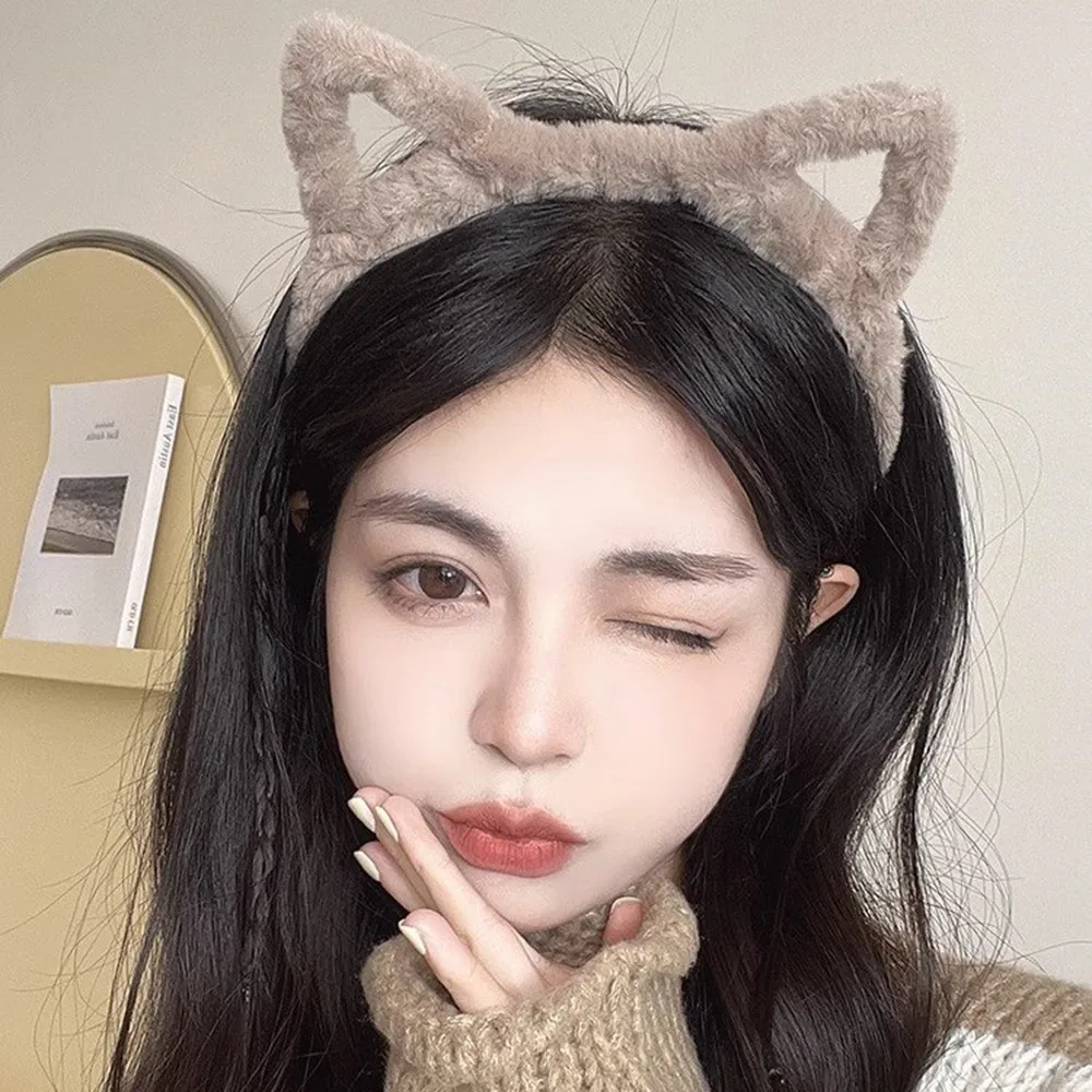 

Cartoon Plush Cat Ear Headband Women Facial Washing Versatile Hair Band Headdress