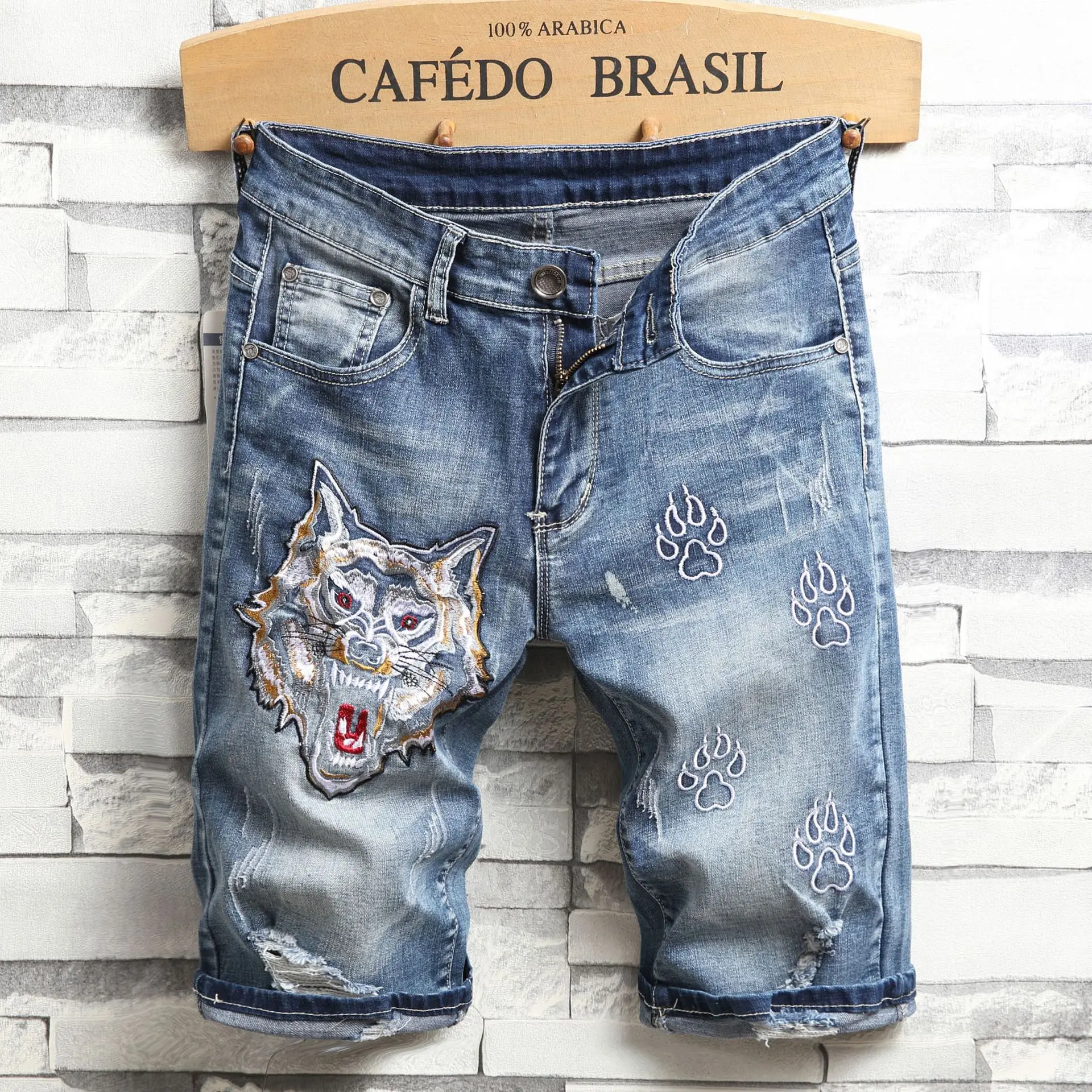 

New Summer Men Embroidery Denim Shorts Quality Male Light Blue Ripped Straight Fit Shorts Jeans Man Elastic Knee Length Jeans 38