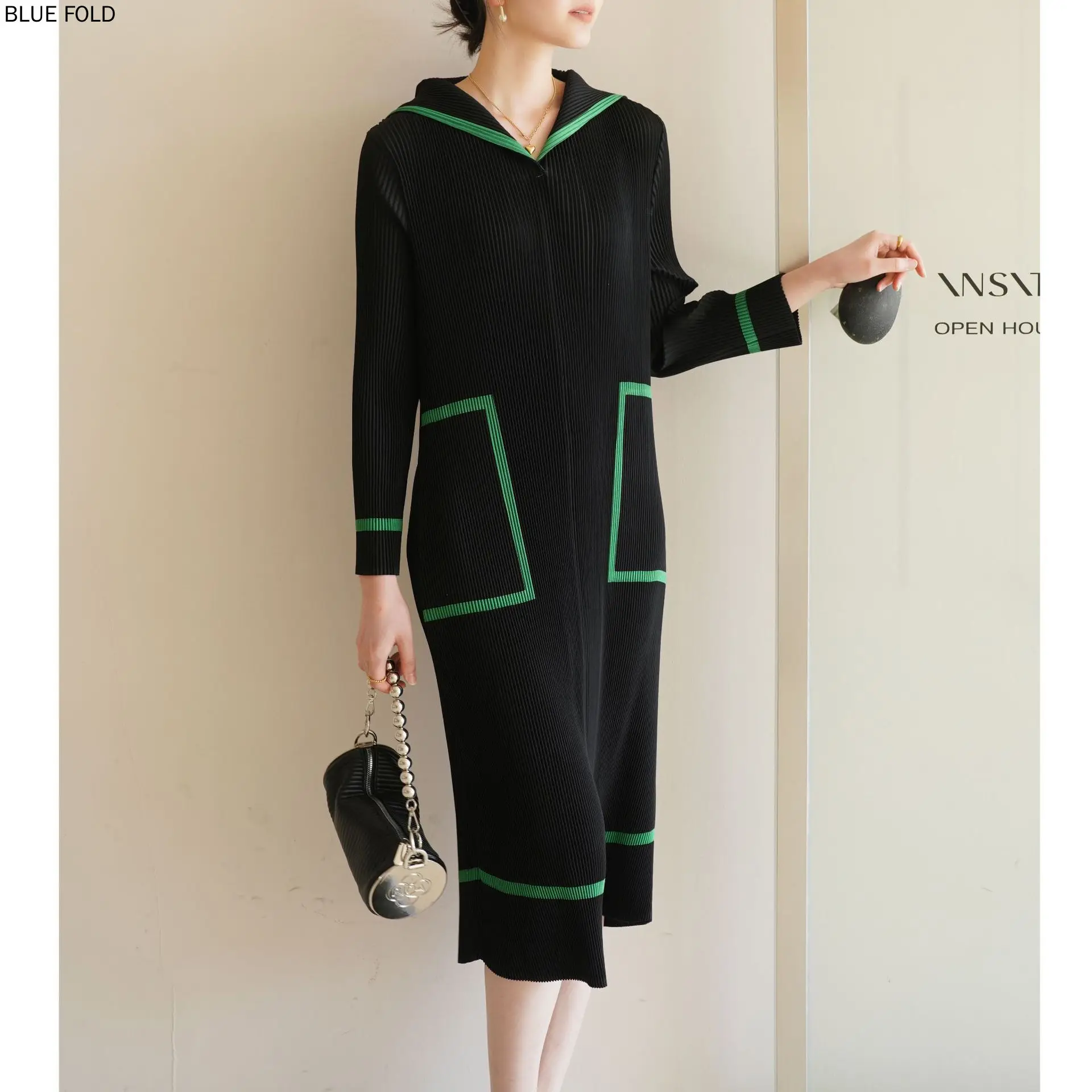 

Autumn and Spring New Miyake High-end Pleated British Casual Relaxed Temperament Commuter Dress PLEATS Elegant High Quality