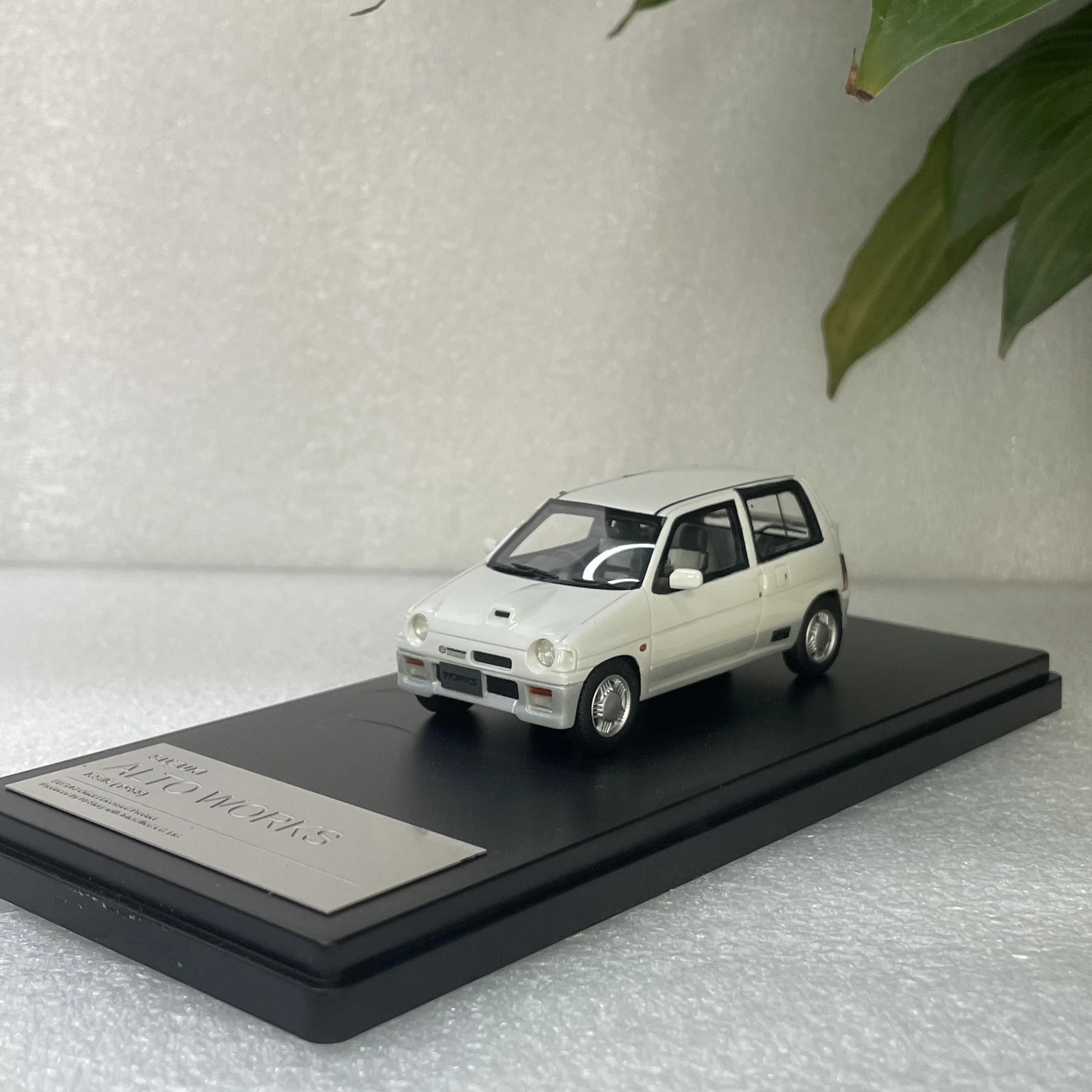 Static Resin 1:43 Scale Suzuki Alto Works Rs/r 1988 Simulation