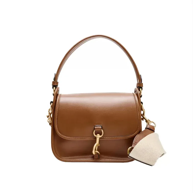 

2026 Winter New Fashion Women's Shoulder Bag Underarm Square Bag Flip Cover Versatile Crossbody Bag for All Seasons