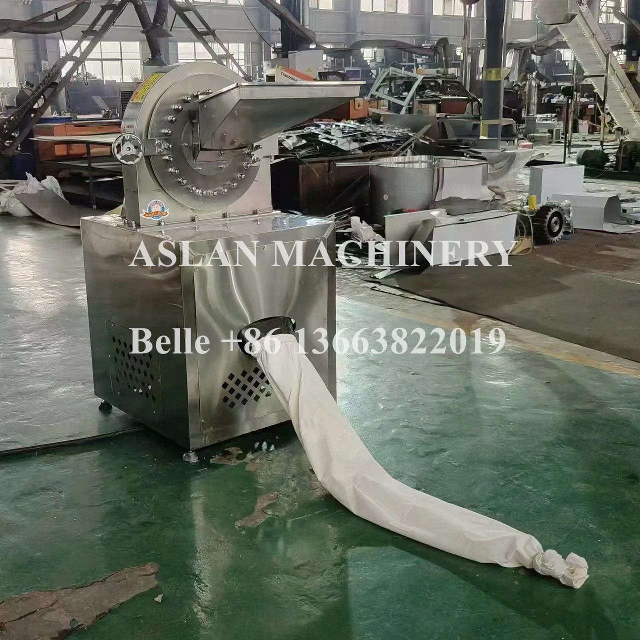 Stainless Steel Seeds Beans Powder Grinding Machine Dry Tea Crushing Machine Wheat Flour Pulverizer Machine