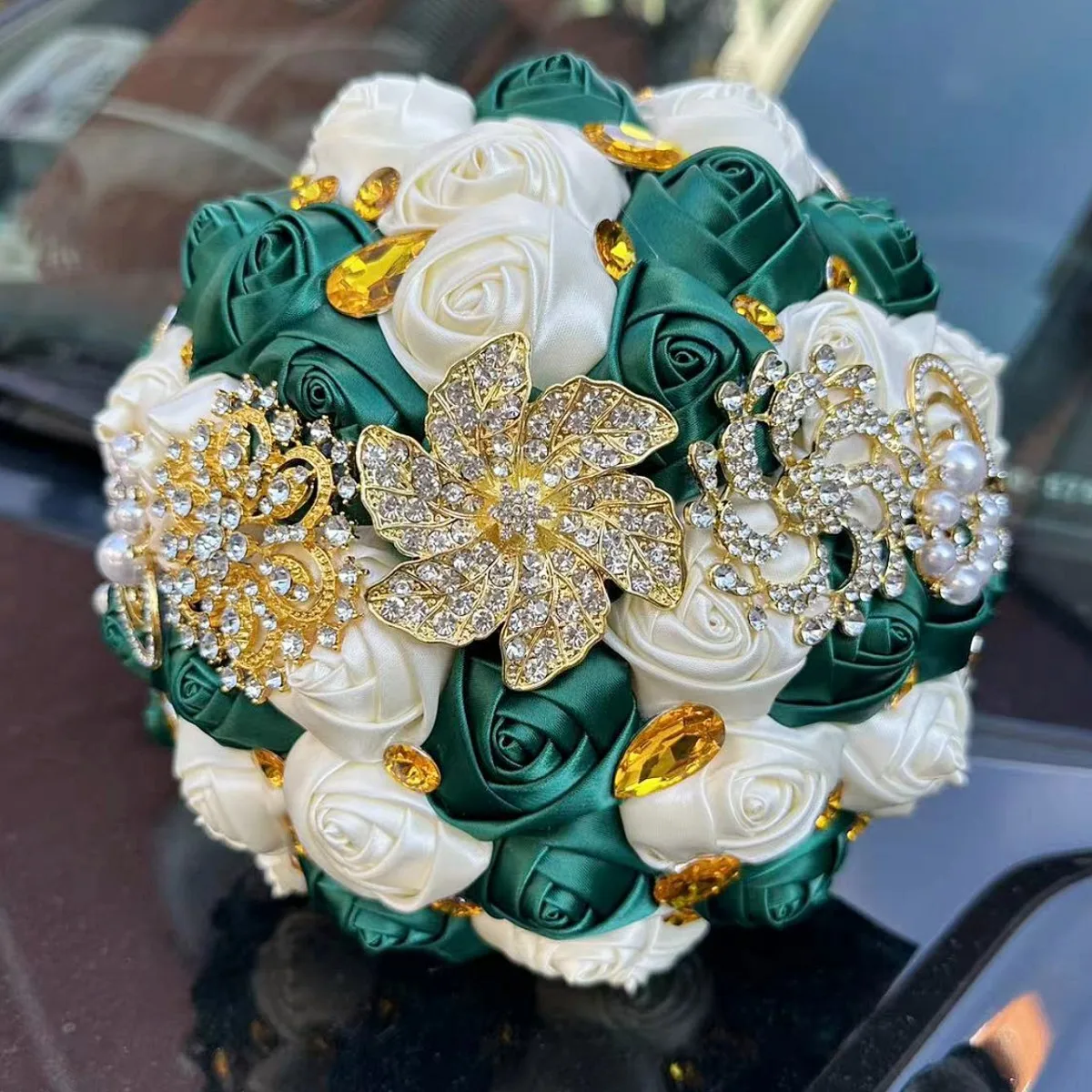 

Diamond Marriage Bouquet Flowers Wedding for Bridemaids Silk Rose Rhinestone Bride Bouquet Wedding Party Decoration Supplies