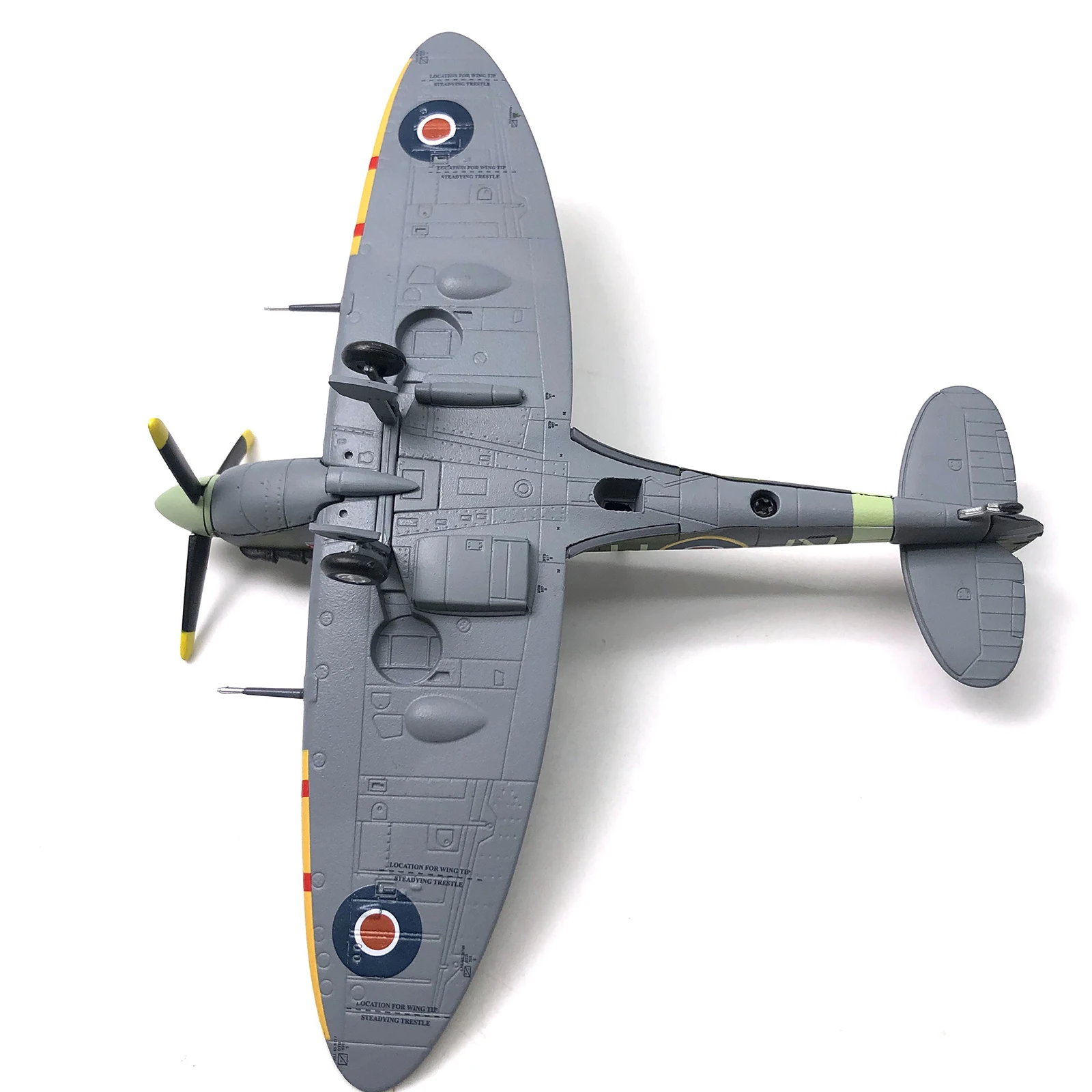 1/72 Scale British Airplane Diecast Metal Plane Aircraft Model Children Toy Spitfire Fighter Alloy Diecast Plane Model