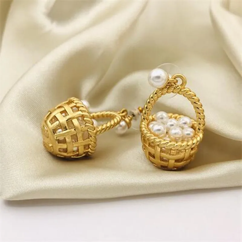 New Fashion Life Fun Garden Small Flower Basket Scattered Pearl Flower Cluster Earrings Earrings Female