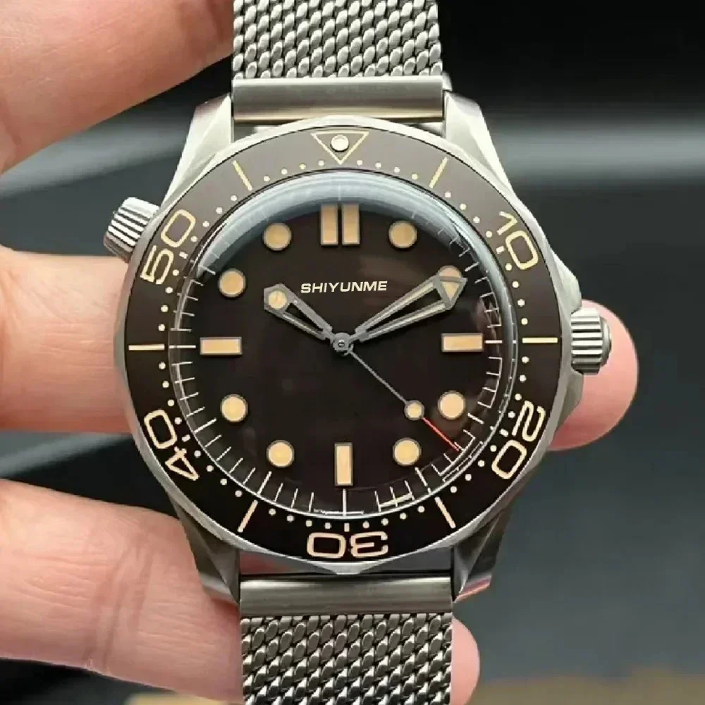 WATCH1 Store ساعة رياضية أوتوماتيكية ميكانيكية متعددة الوظائف للجنسين مجموعة زنبركية من السيراميك مقاومة للماء والتوقيت العالمي