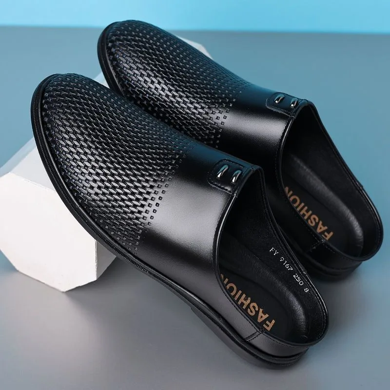 

Men's 2026 Summer New Style Soft Leather Slide Sandals Slip-On Outdoor Casual Wear for Trendy Men