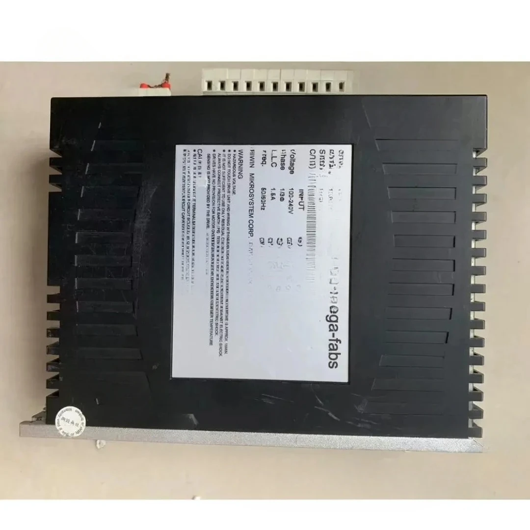 Usado D2-0123-S-A0-0 servo drive 50W Teste OK Transporte Rápido
