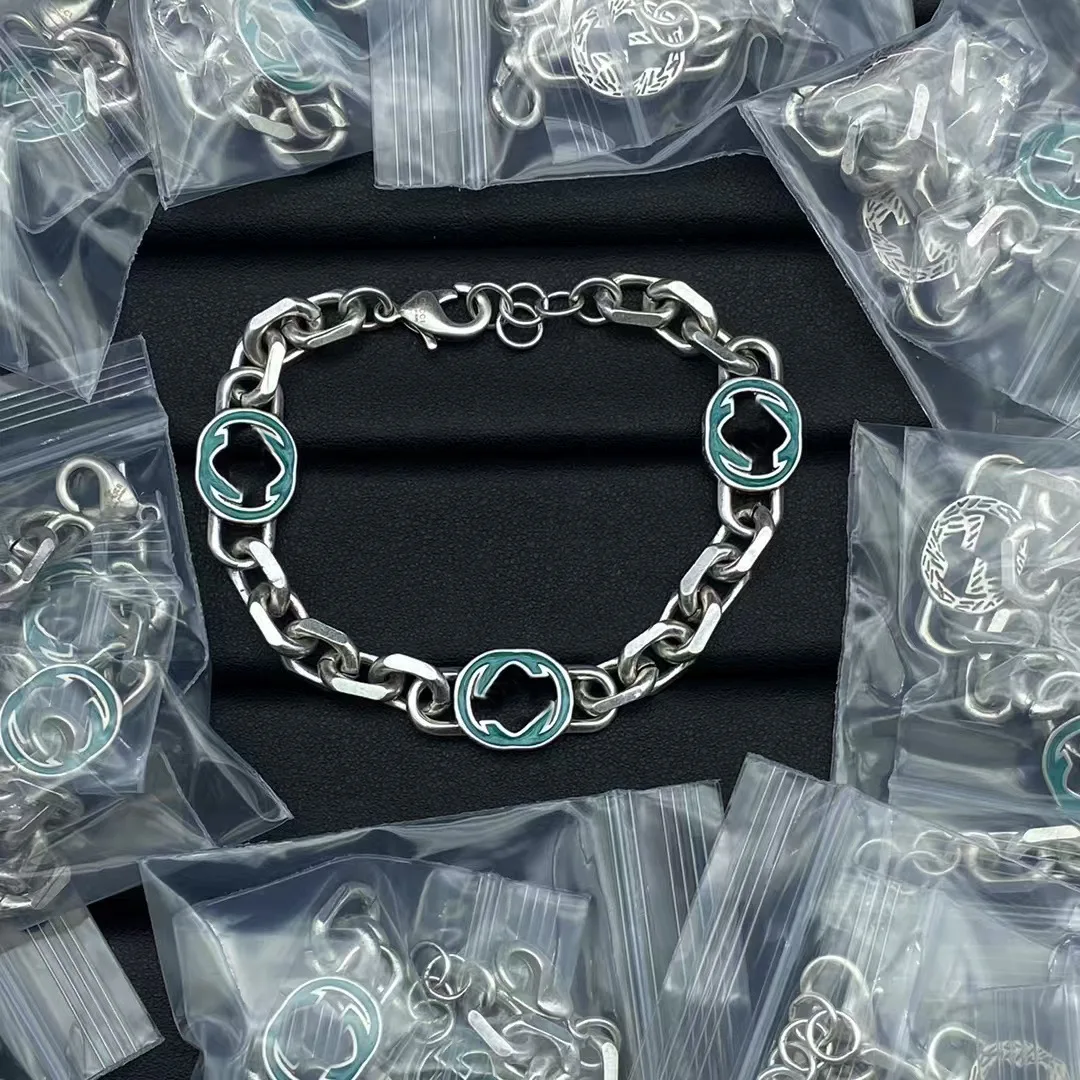 سوار كلاسيكي كلاسيكي بحروف مزدوجة 2025، مجوهرات نسائية عصرية، هدية مثالية للأصدقاءات