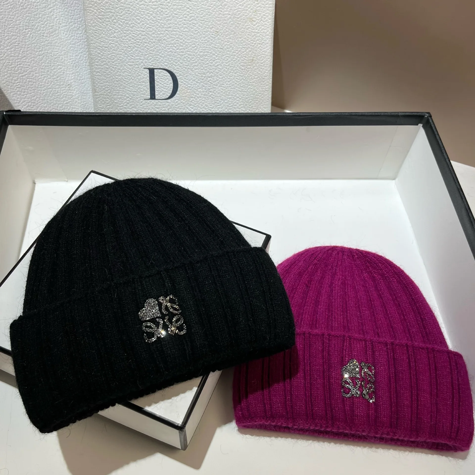 Unisex-Mütze mit gefalteter Ohrenklappe – extra lange Strickmütze aus Kaninchenfell, verdickte Wintermütze mit Herz-Patch