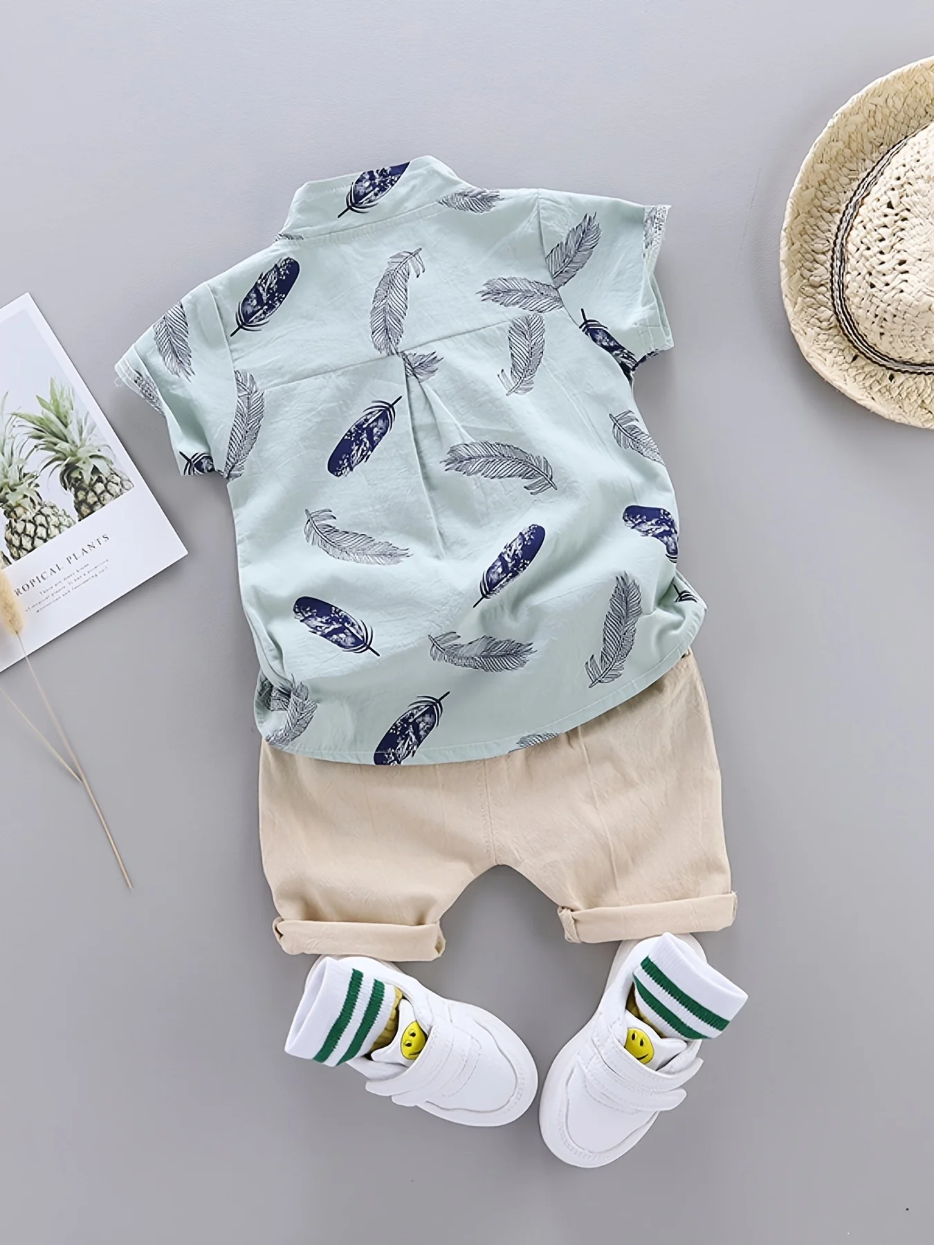 Summer Feather Print Baby 2-Piece Set 0-3 Years Old Short-Sleeved Shirt And Shorts with Fashionable Cartoon Random Printing