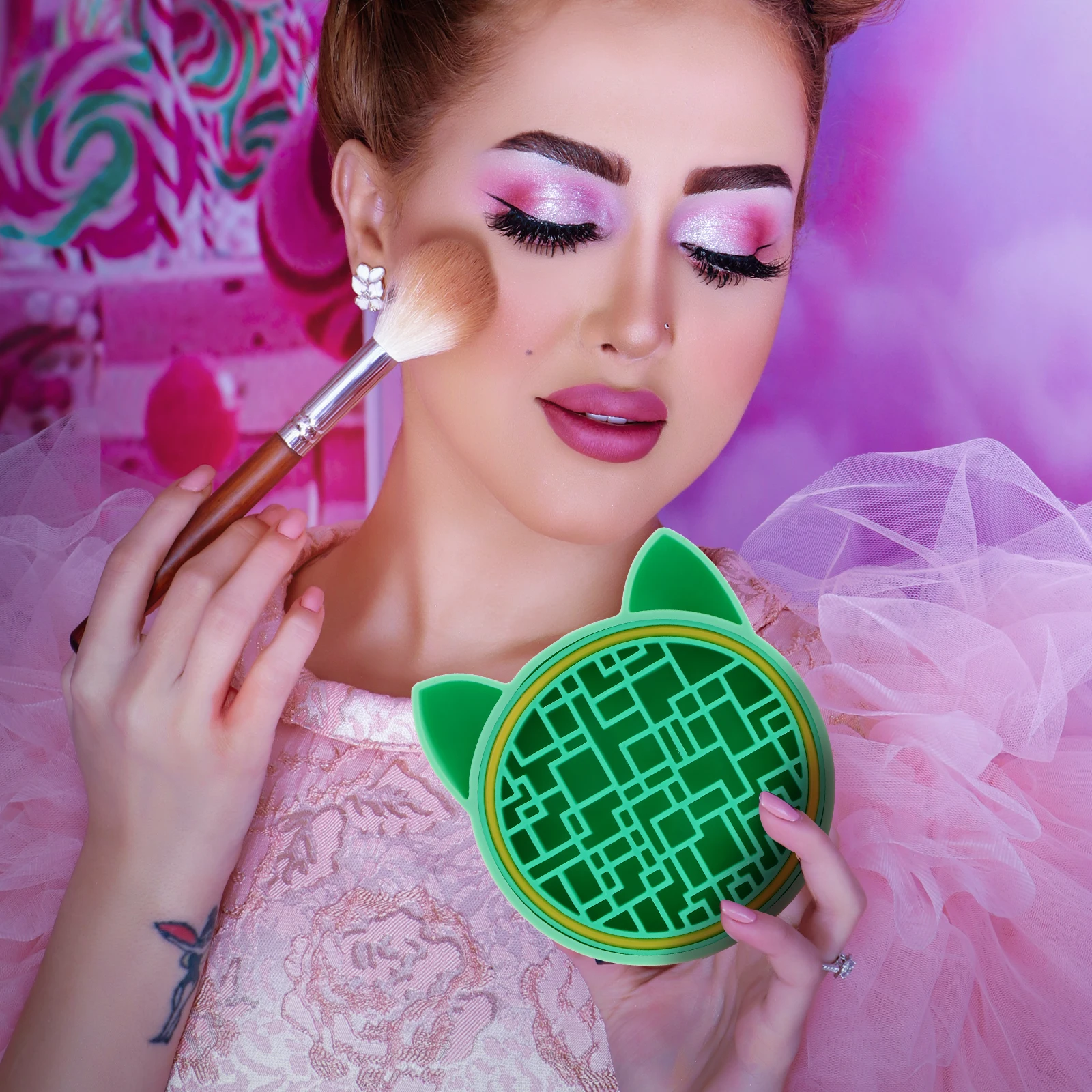 

Makeup Brush Cleaning Box 2 in 1 Silicone Durable Reusable Cleaner Holder Scrubber Rack Mat Dryer Organizing Tool for Brushes