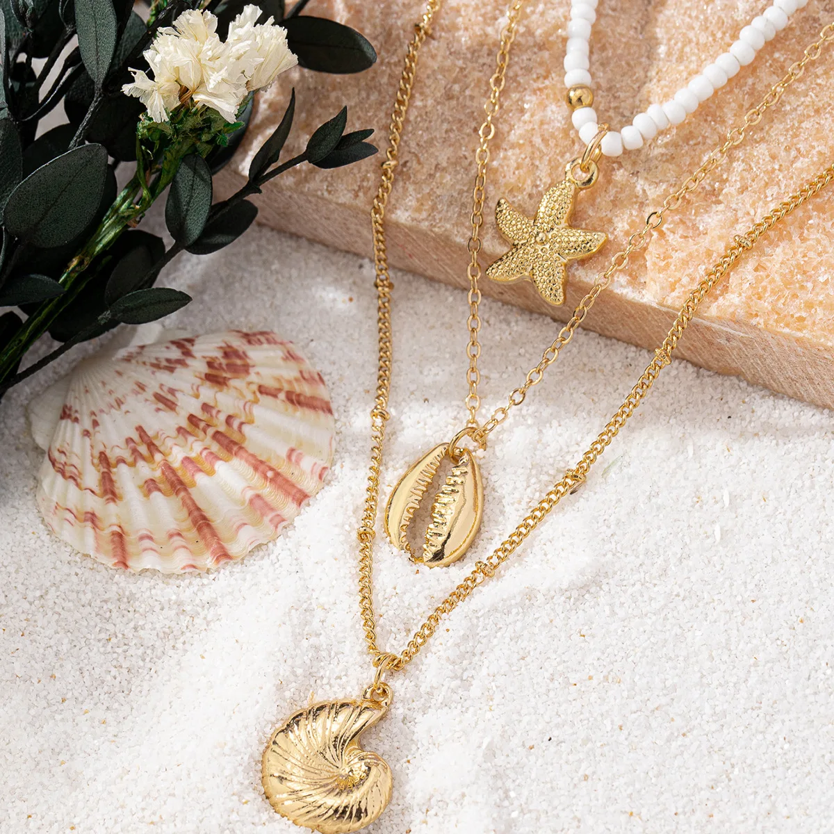 3PCS Beach Vacation Style Glass Sea Shell Star Beaded Necklace Set Bohemian Multi-Layered Shell Necklace Jewelry Accessories