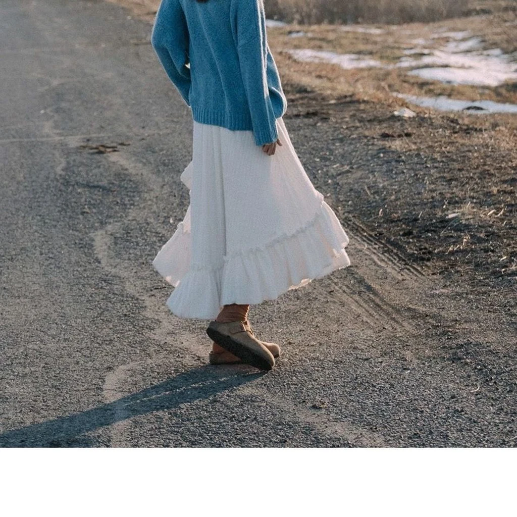 Irregular ruffled lace women's short skirt 2025 new autumn and winter high-waisted solid elegant mid-length women's skirt