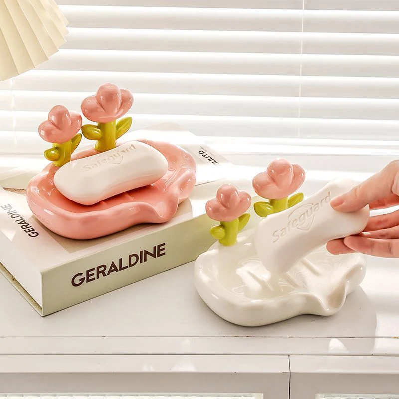 Creative Flower Decor Soap Dish Self Draining Non-slip Soap Holder Cute Plastic Storage Soap Rack Bathroom Accessories