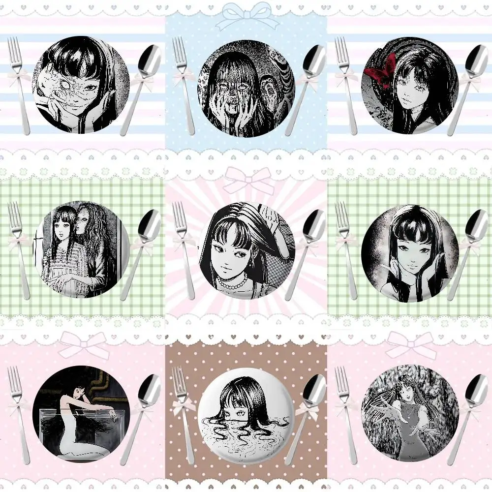 

Japan Manga J-Junji Ito T-Tomie Enamel Pins Handmade Round Brooch L Killer Yagami Light Cosplay Badge Backpacks Jewelry Gifts