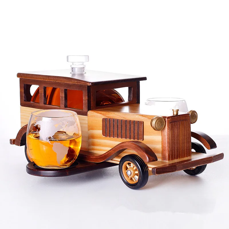 hot sale Custom Old Fashioned Vintage Car Whiskey Decanter Set With 2 Globe Glasses